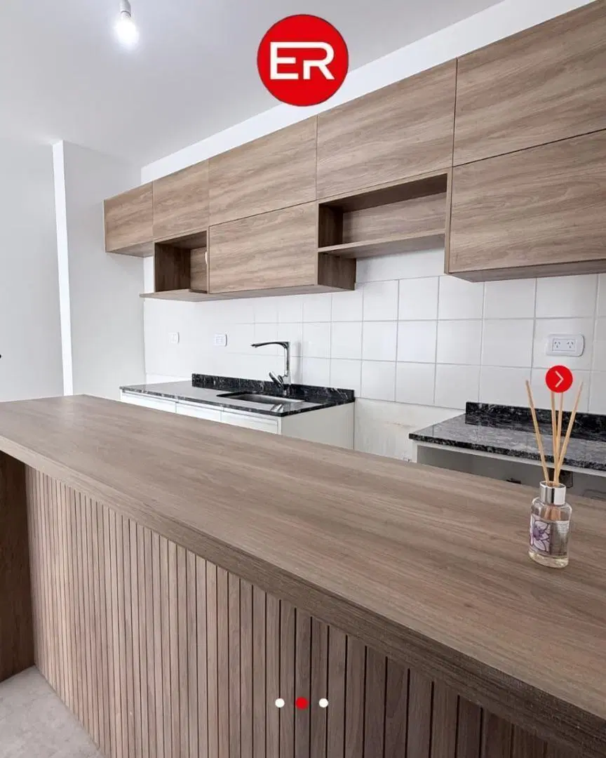 VENTA, Dpto. de 1 dorm. con balcón, cochera Villa Carlos Paz 2