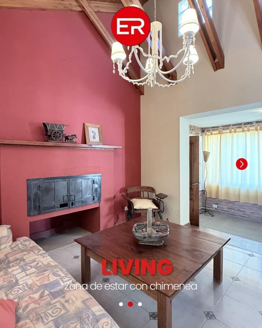 VENTA Chalet de Categoría en Esquina Frente al Golf La Cumbe