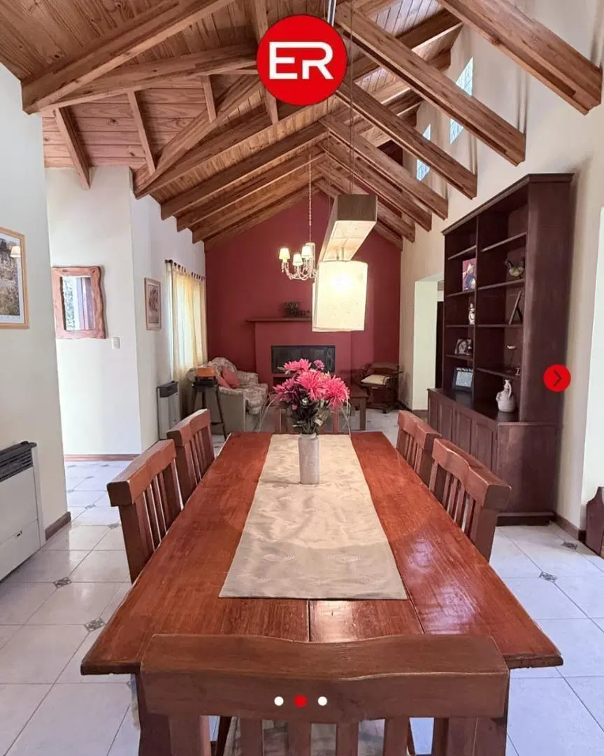 VENTA Chalet de Categoría en Esquina Frente al Golf La Cumbe 4