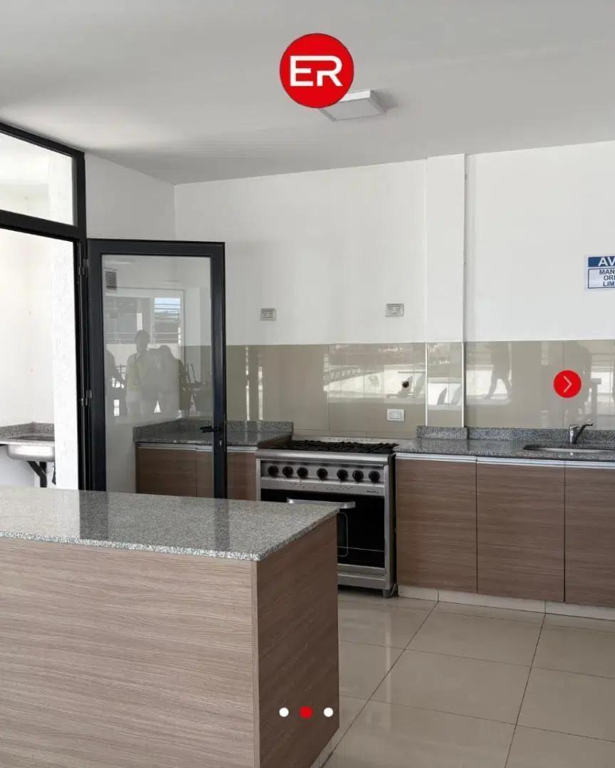 VENTA, Departamento de 2 Dormi. con Cochera Villa Carlos Paz 5