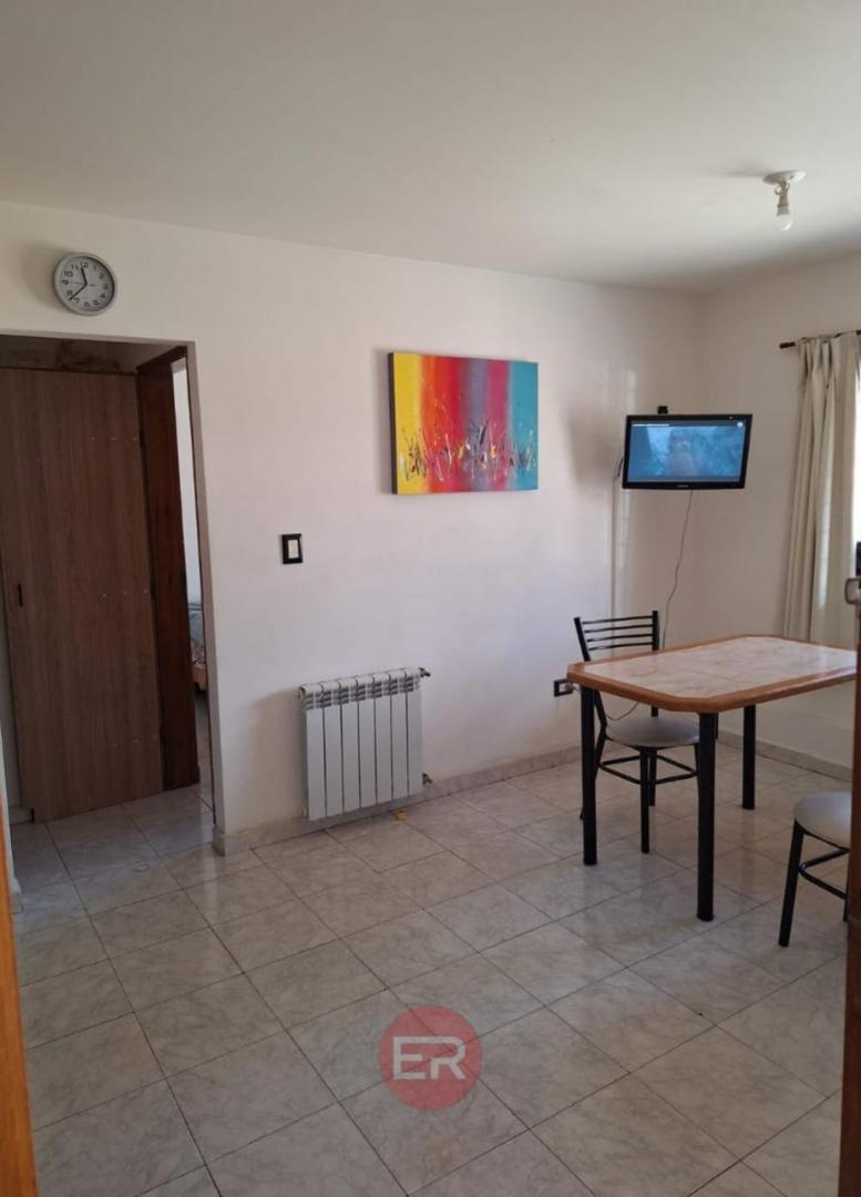 Foto de VENTA DPTO CON COCHERA EN CARLOS PAZ A 4 CUADRAS DEL CENTRO, imagen 3