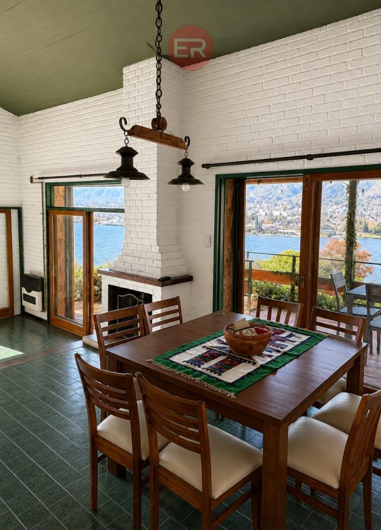 Foto de VENTA CASA EN VILLA CARLOS PAZ CON VISTA PANORÁMICA AL LAGO, imagen 3