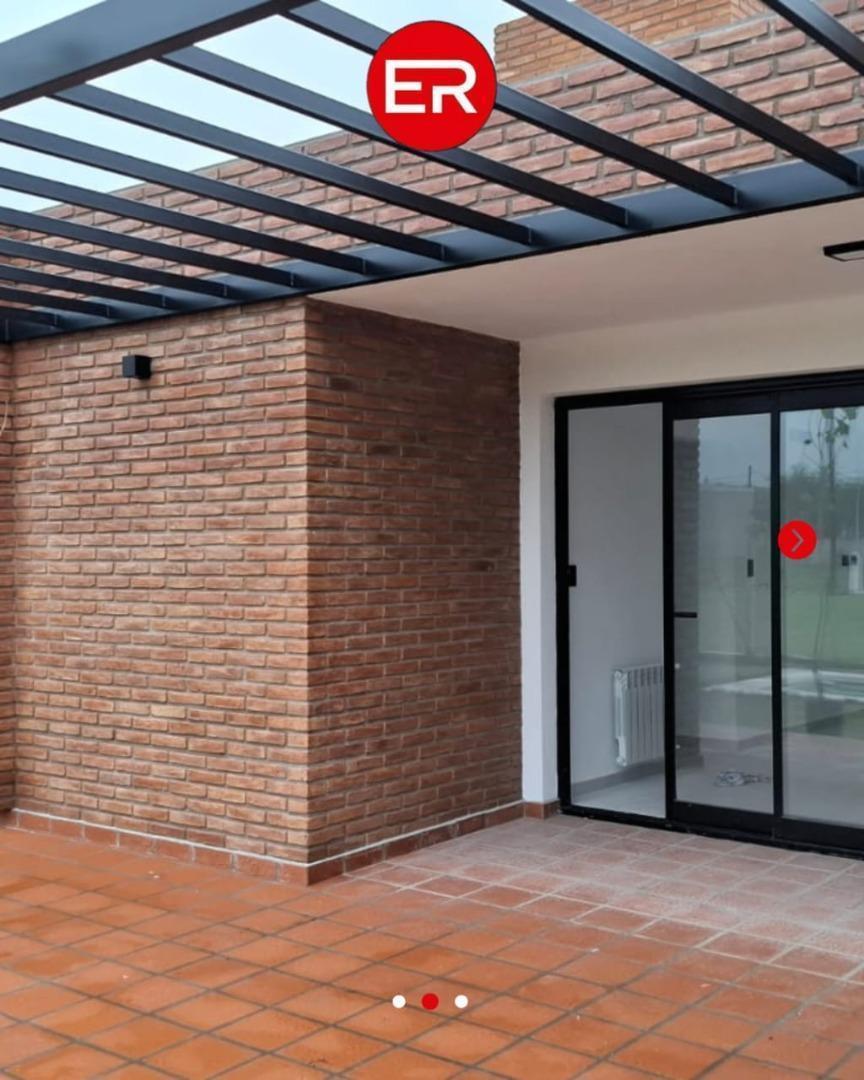 Foto de VENTA | Casa a estrenar con piscina en Tejas 4 – Malagueño, imagen 5