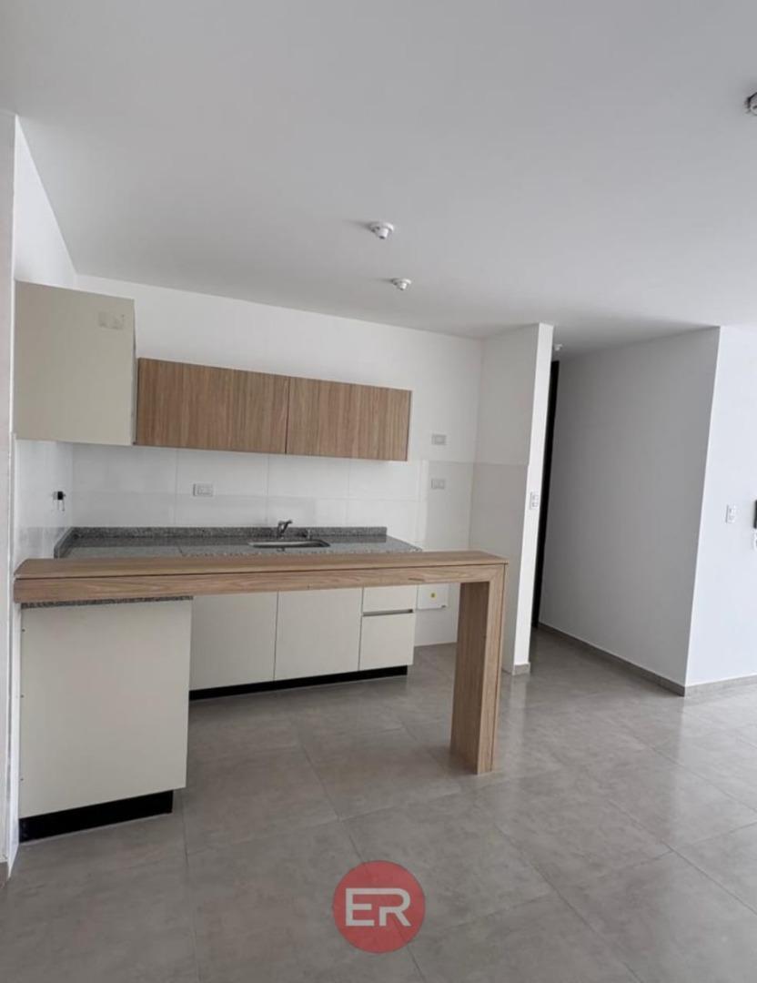 Foto de VENTA DPTO. 1 DORM. CON COCHERA – EDIFICIO NAMBA CARLOS PAZ, imagen 5