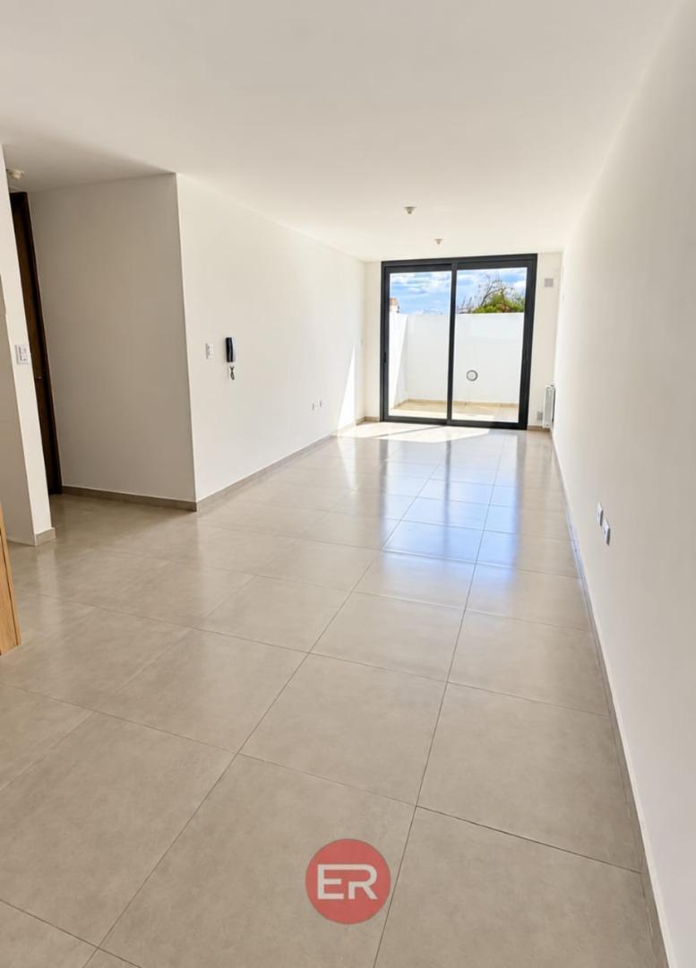 Foto de VENTA DPTO. 1 DORM. CON COCHERA – EDIFICIO NAMBA CARLOS PAZ, imagen 1
