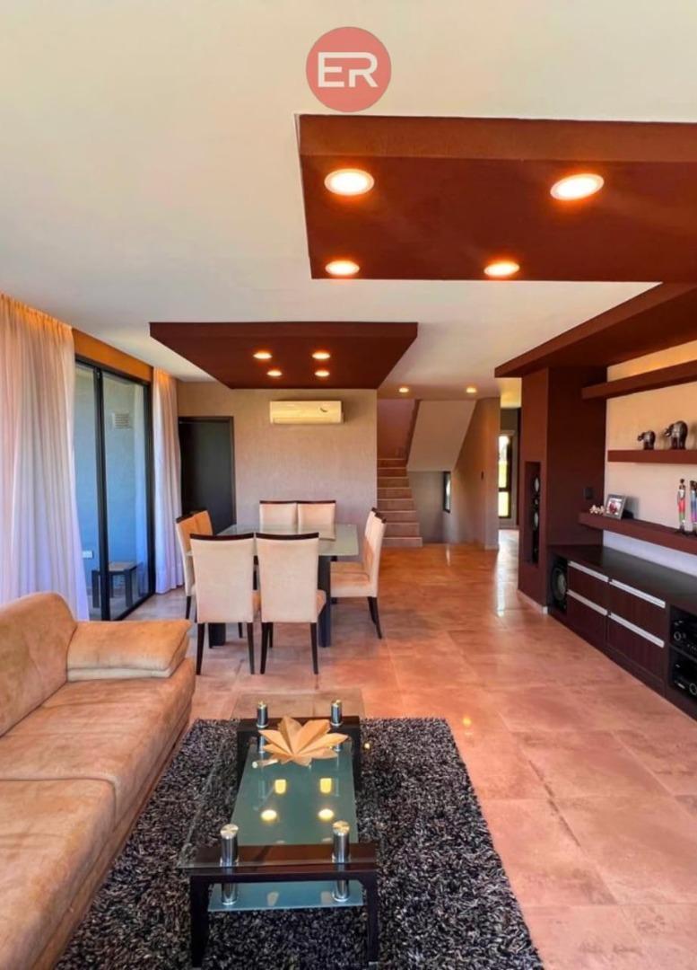 Foto de VENTA CASA 3 DORMITORIOS CON PISCINA – ALTOS DE CARLOS PAZ, imagen 1
