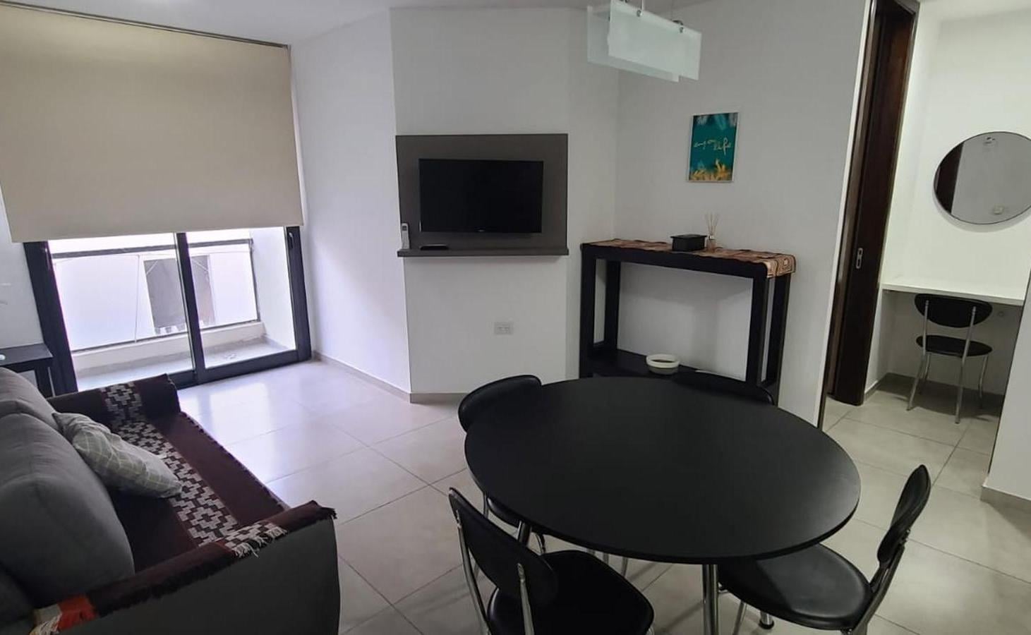 Foto de VENTA DPTO. DE 1 DORMITORIO CON COCHERA,PASEO QUATTRO, imagen 1