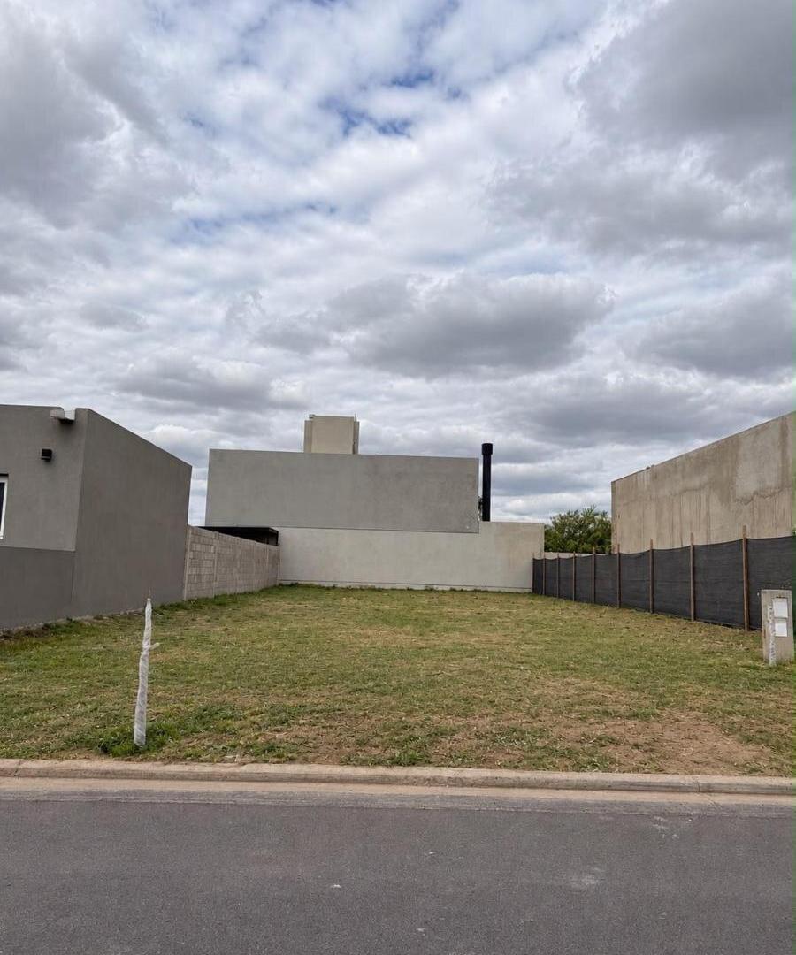 Foto de Colinas de Manantiales - TERRENO, imagen 1