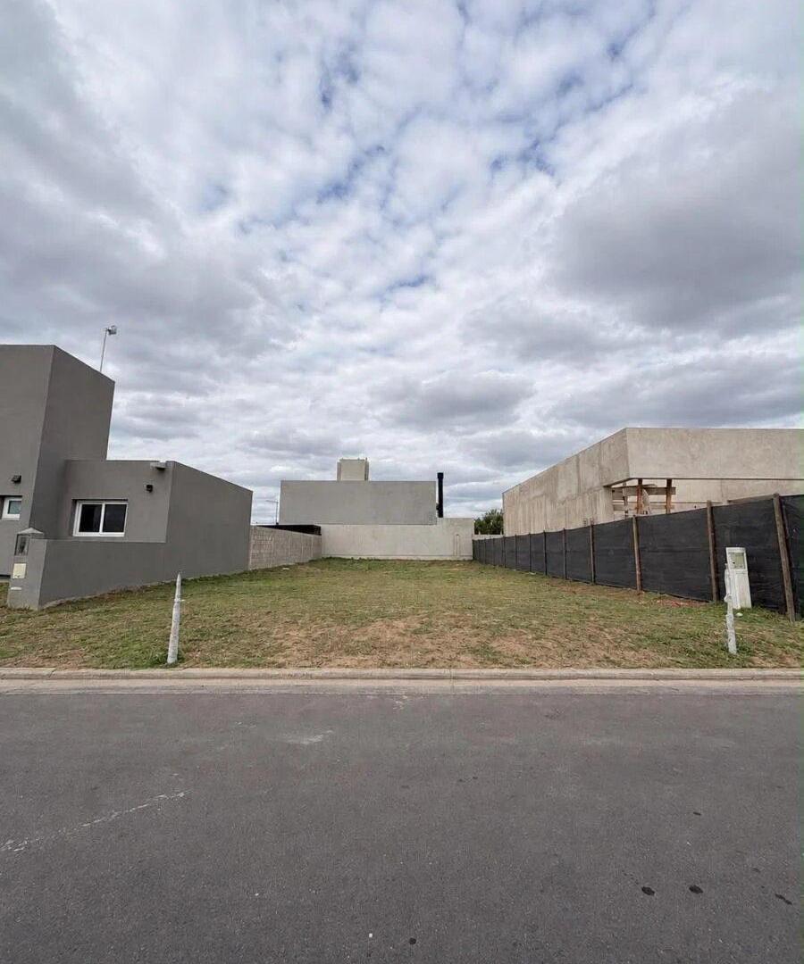 Foto de Colinas de Manantiales - TERRENO, imagen 2