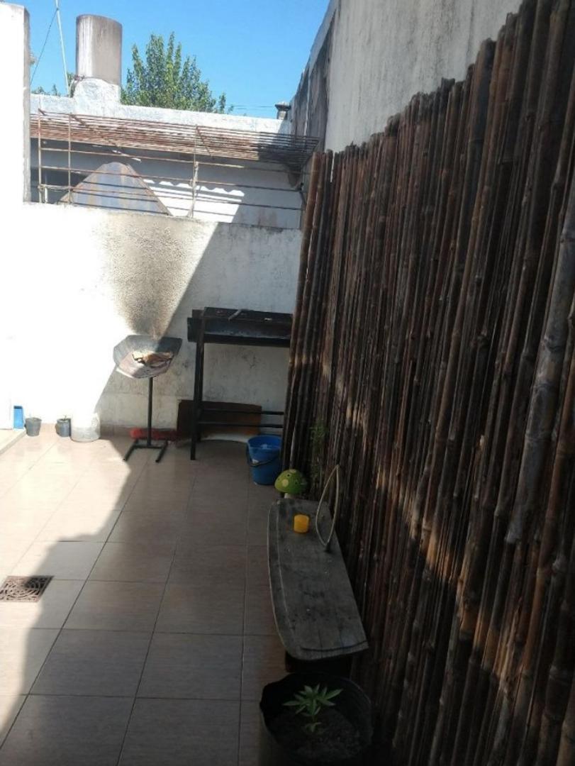 Venta Monoambiente con Patio en Morón. 1