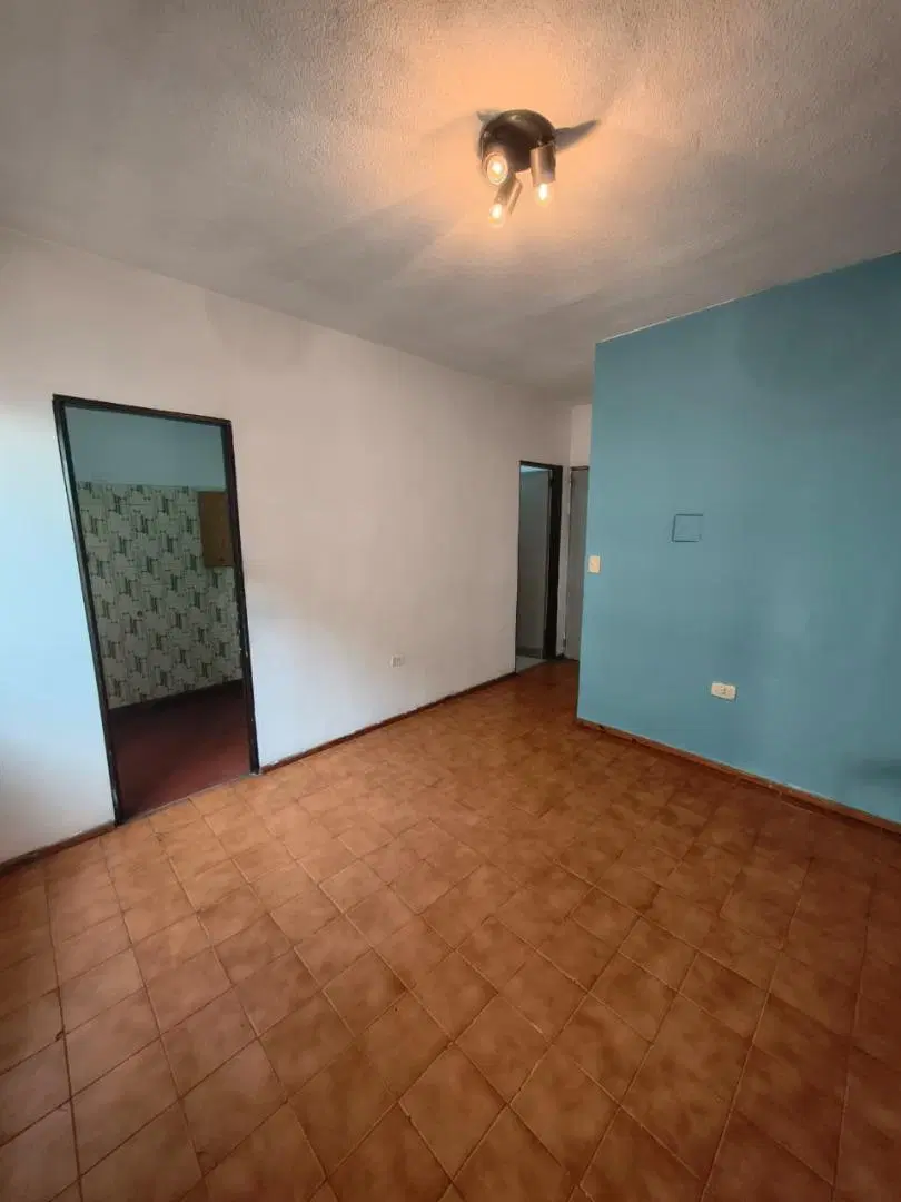 Departamento 2 ambientes, cocina separada - CABA 4