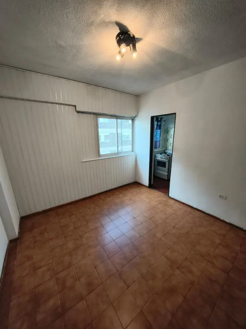 Departamento 2 ambientes, cocina separada - CABA 5