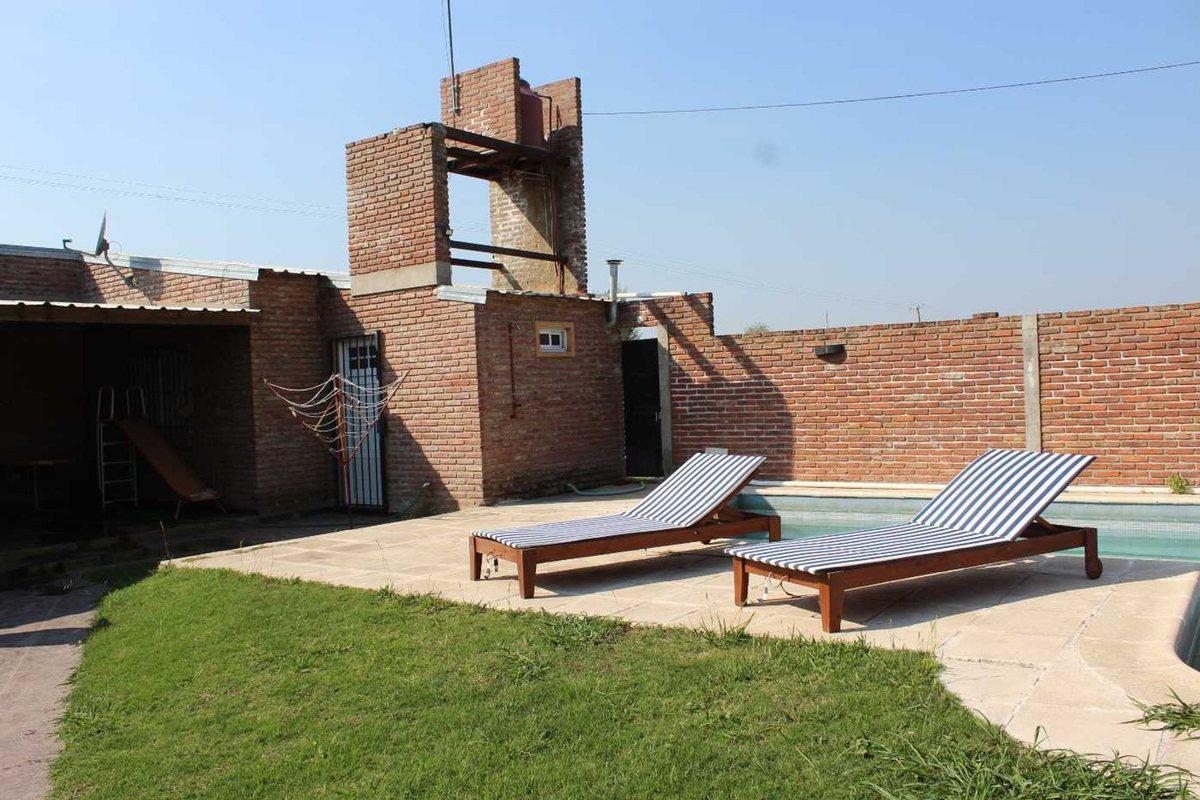 Quinta con Pileta en Sauce Viejo 5
