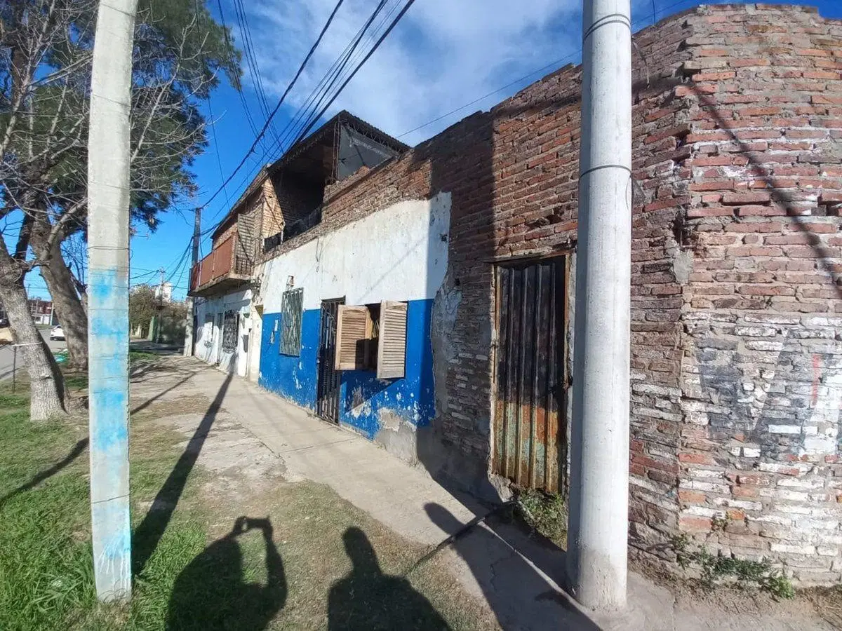 Casa a  refaccionar en venta en Santa Fe 5