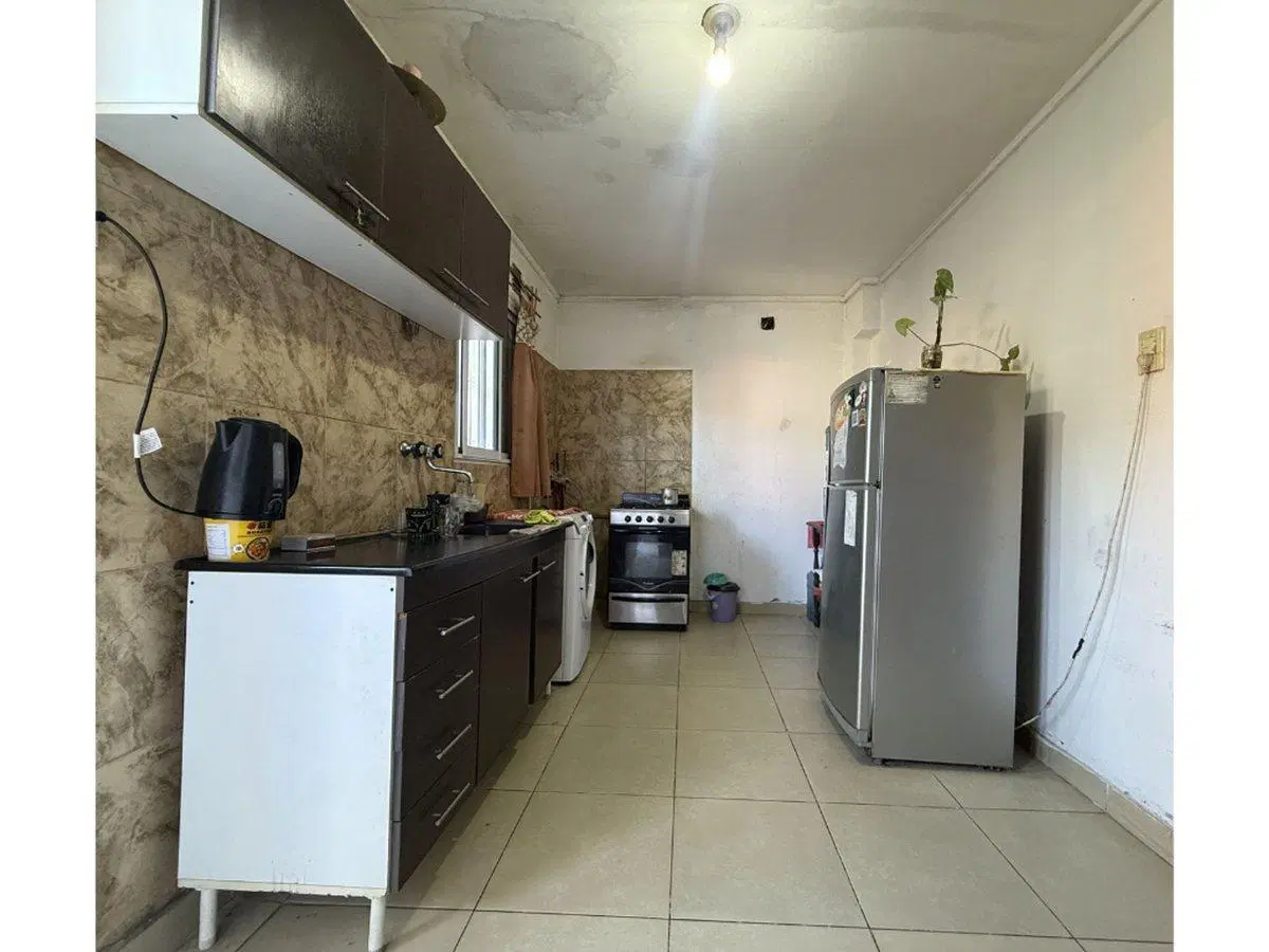 Se VENDE casa de 2 dormitorios 4