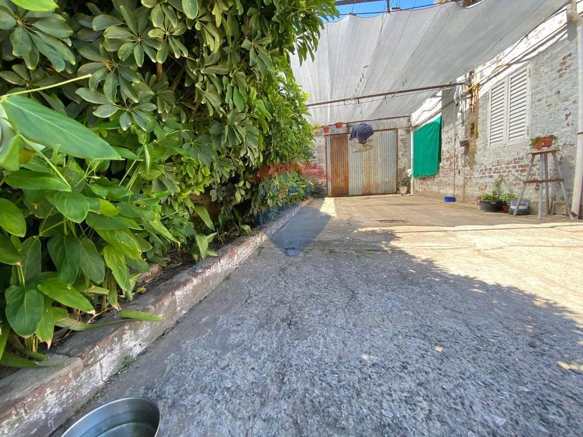 VENTA. Casa 2 Dtios en San Carlos Centro. 5