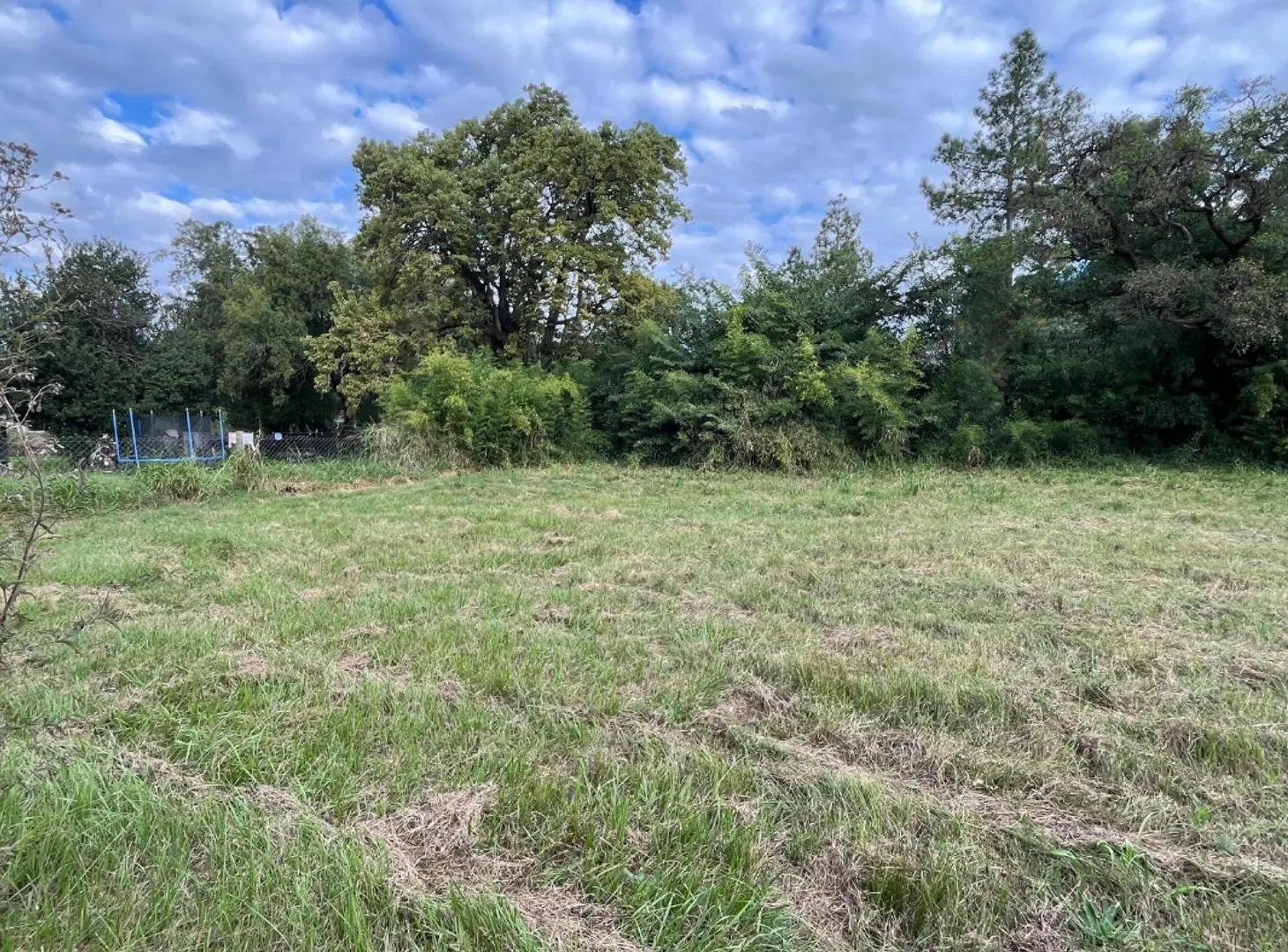 SE VENDE LOTE A 20M DE LA RUTA 1 4