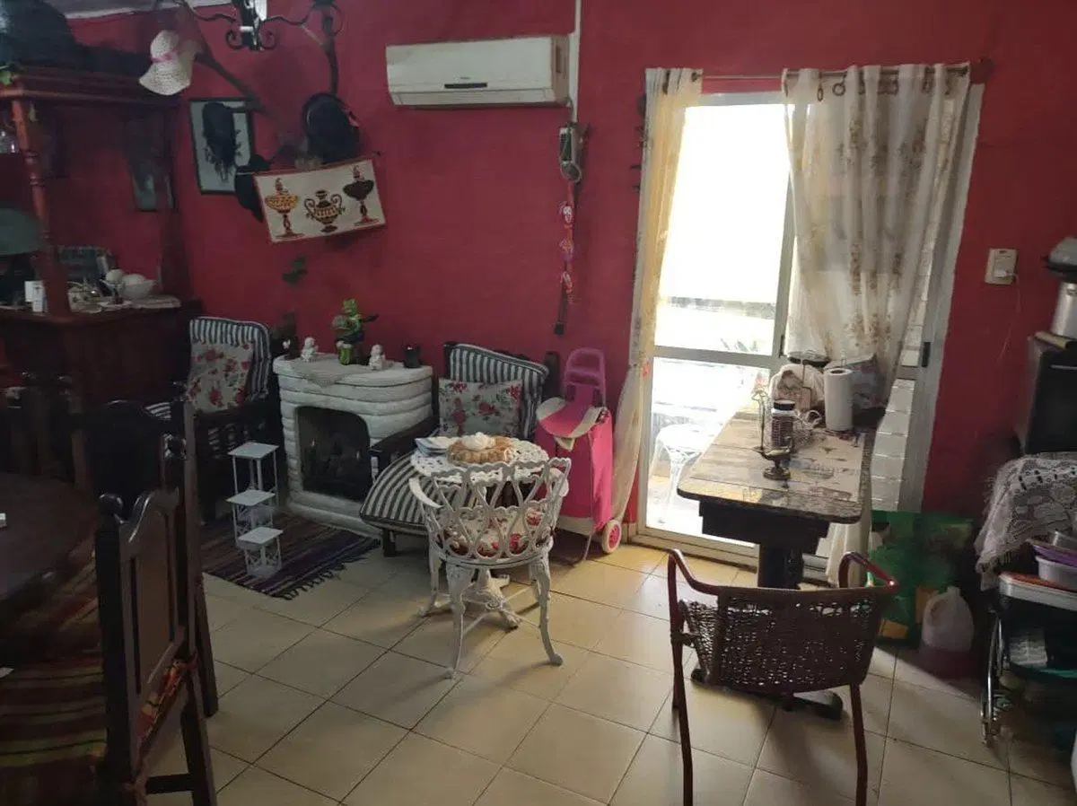 DEPARTAMENTO INTERNO PH VERA 40000 1ER PISO 4