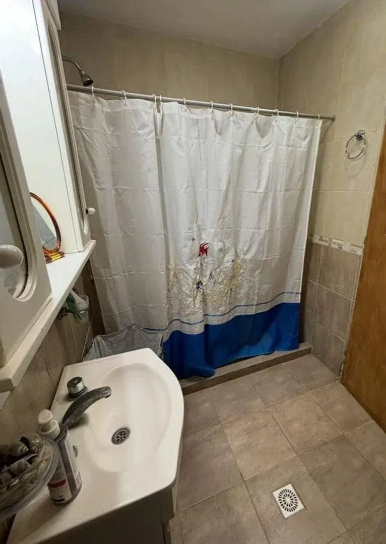 SE VENDE CASA EN SANTA TOMÉ CON PILETA 4
