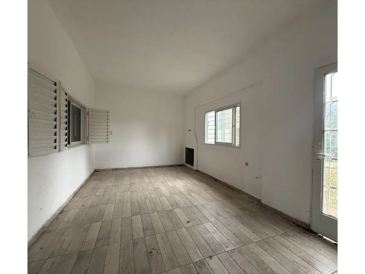 Se VENDE casa de 2 dormitorios en Santo Tomé 2
