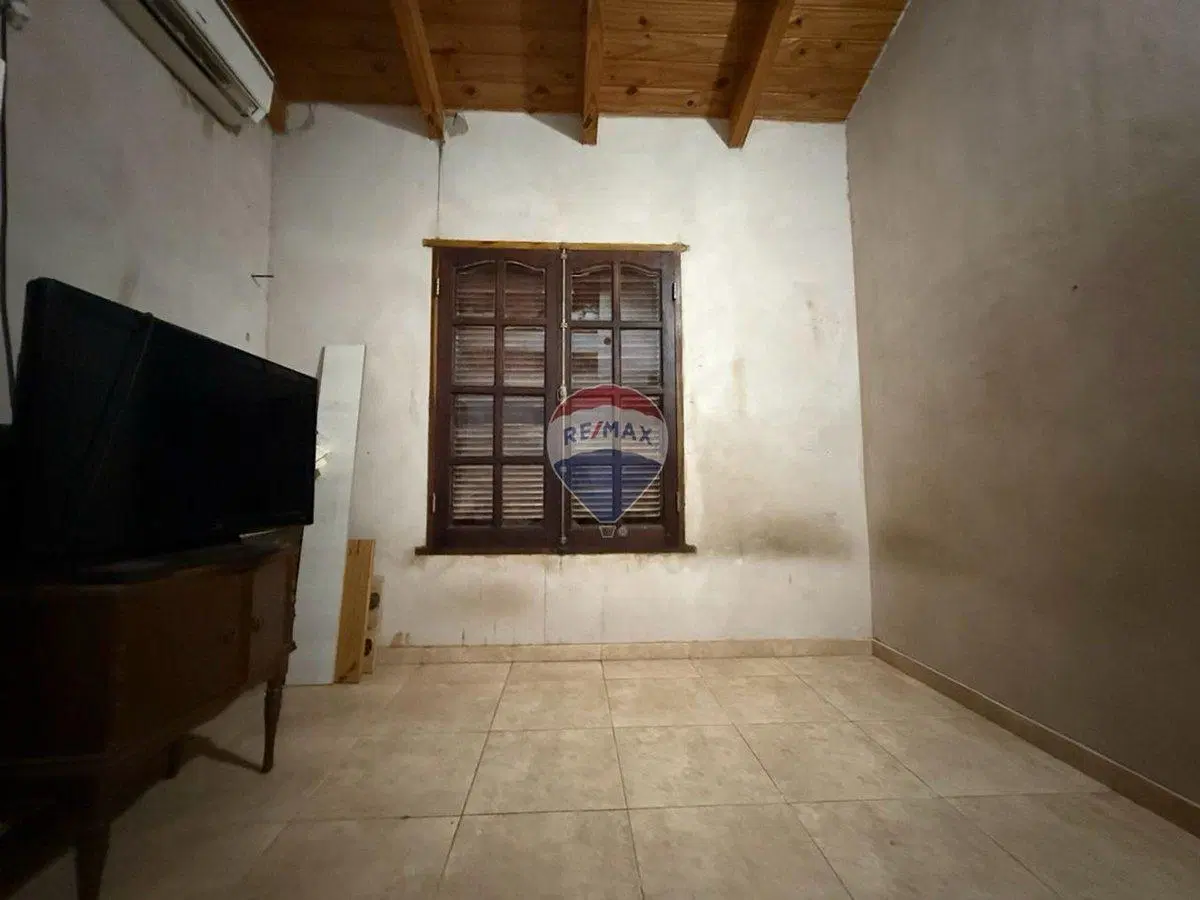 SE VENDE CASA AL FRENTE (PH EXCLUSIVO) SANTO TOMÉ 5