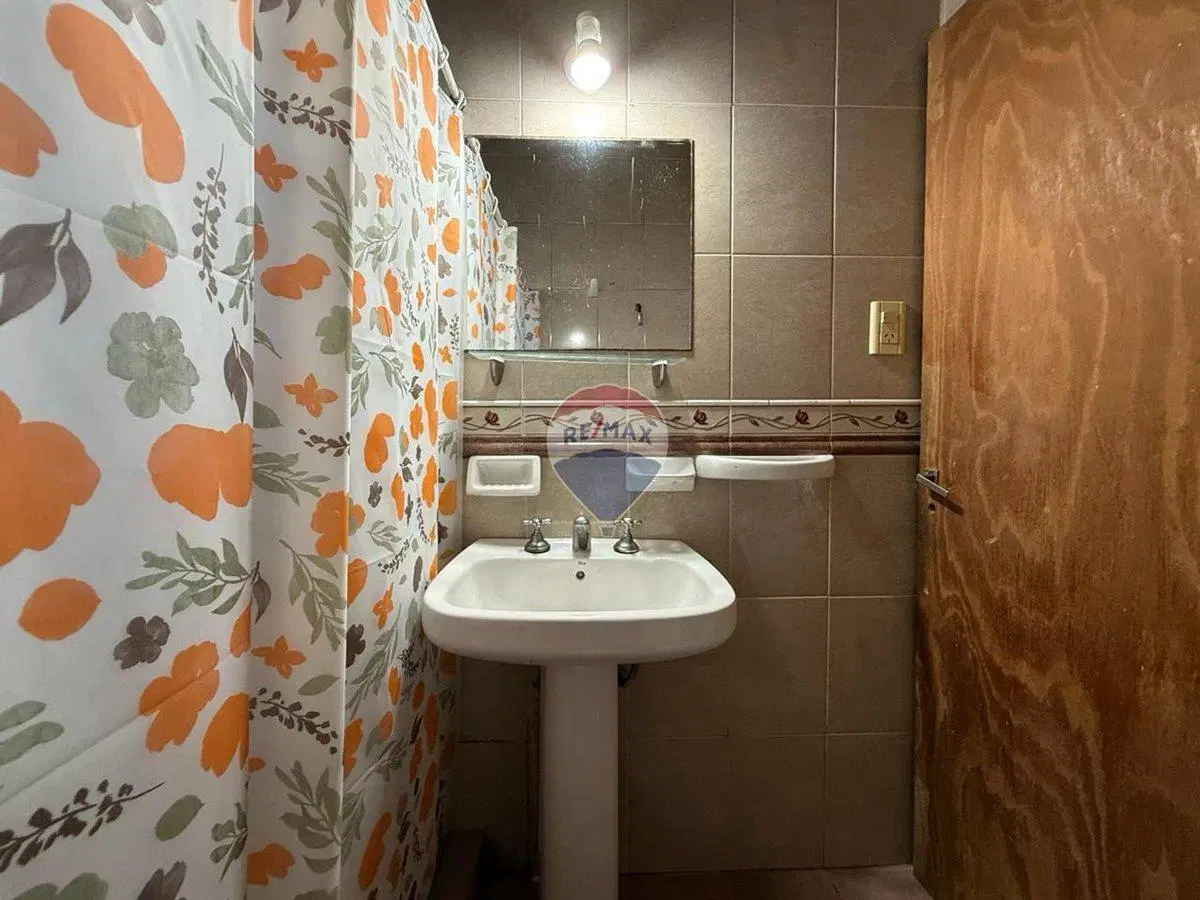 SE VENDE CASA AL FRENTE (PH EXCLUSIVO) SANTO TOMÉ 3
