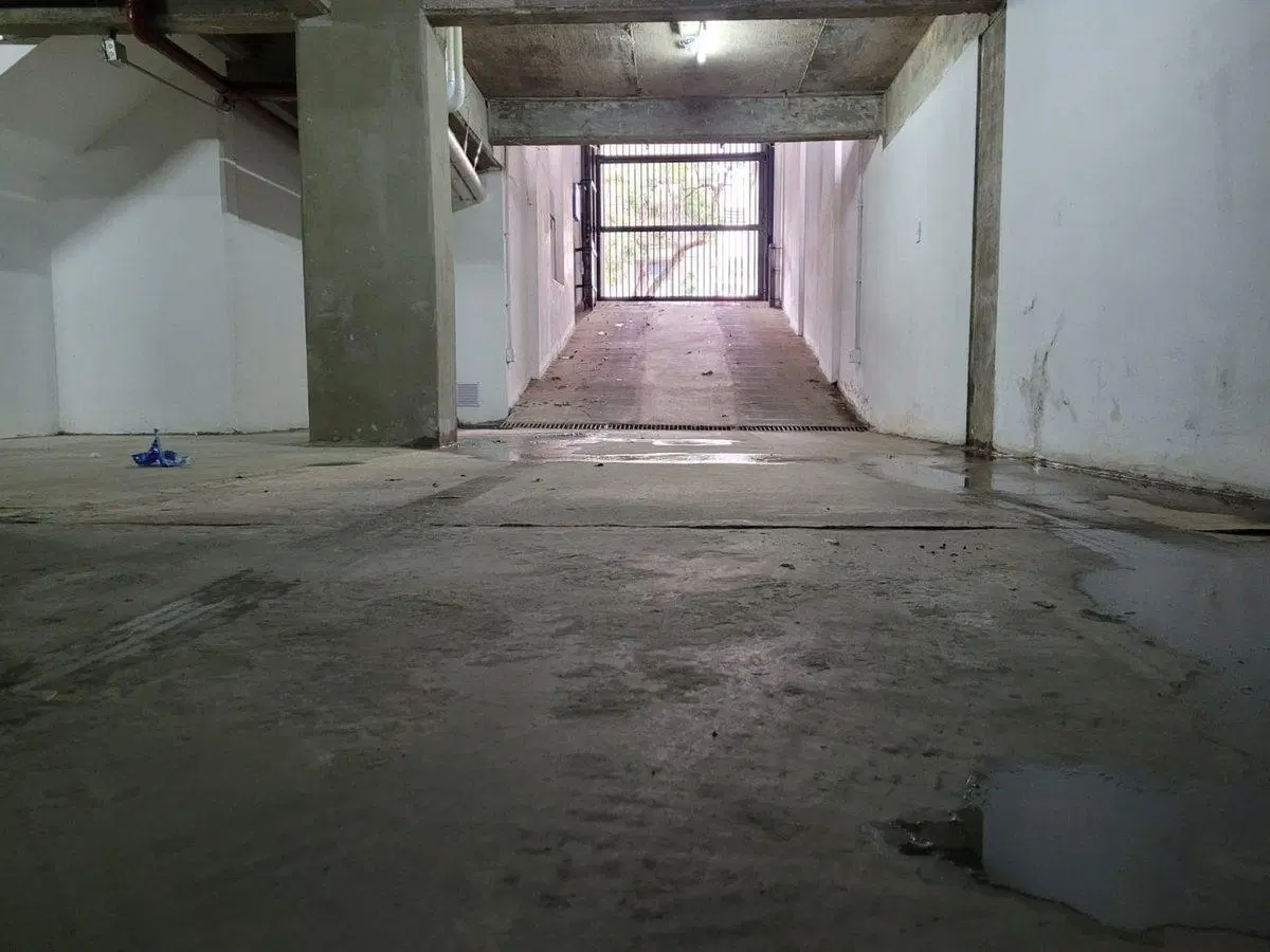 SE VENDE COCHERA EN EDFICIO-CÉNTRICA EN SANTA FE 2