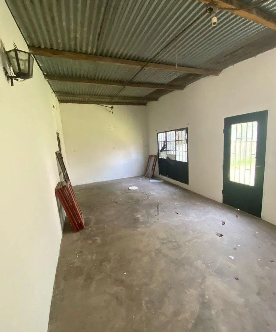 VENTA DE CASA ,4 AMBIENTES A DOS CUDRAS DE RUTA 19 4