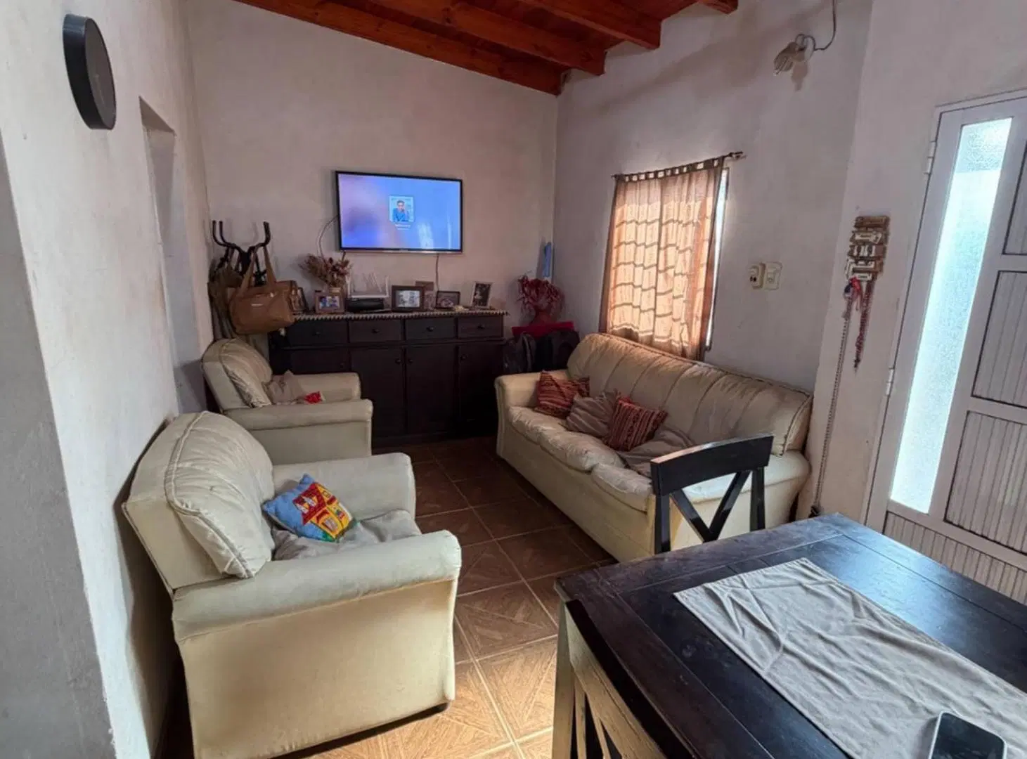 CASA EN VENTA CON LOCAL EN SANTO TOMÉ! 2