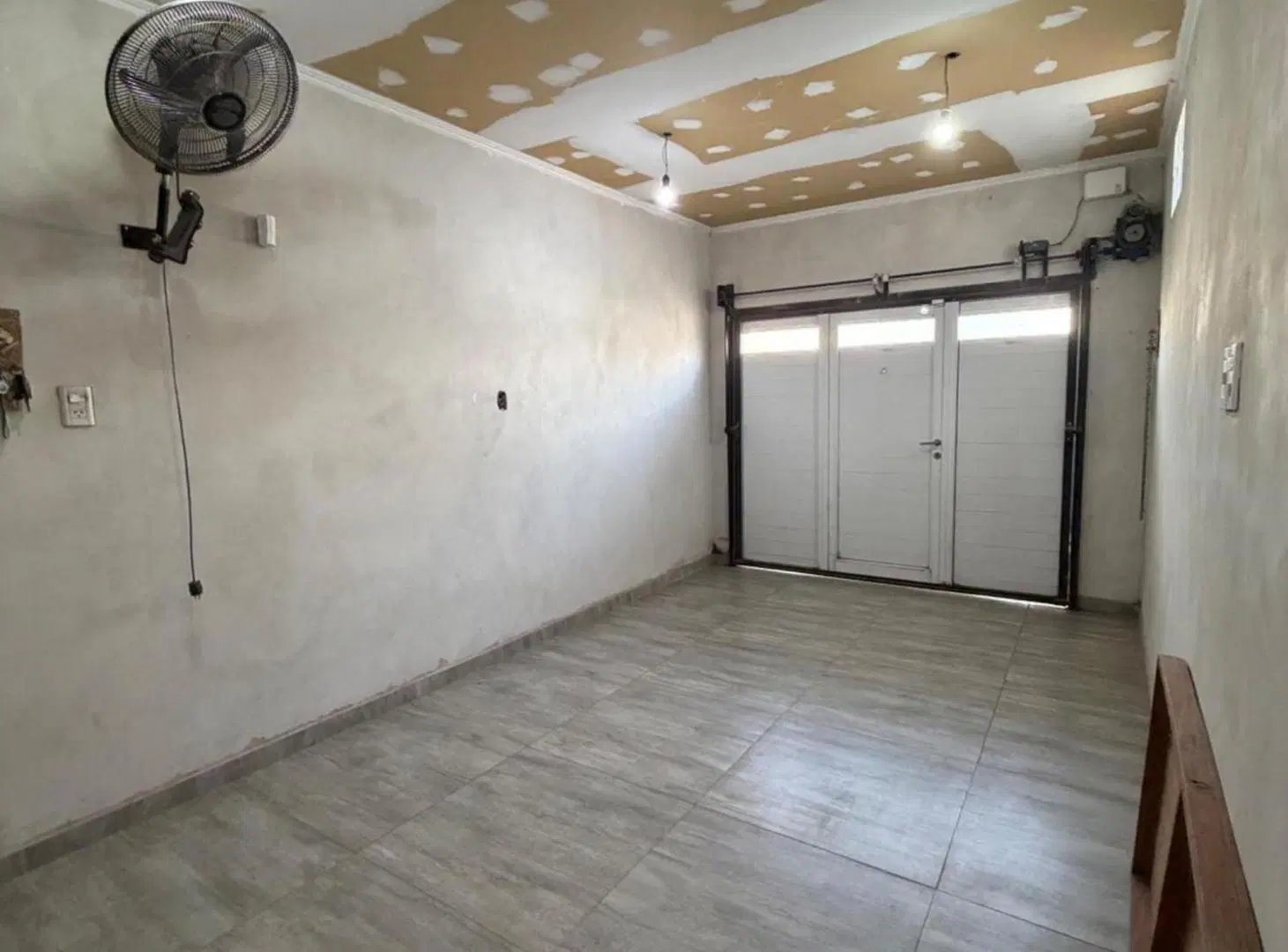 CASA EN VENTA CON LOCAL EN SANTO TOMÉ! 4