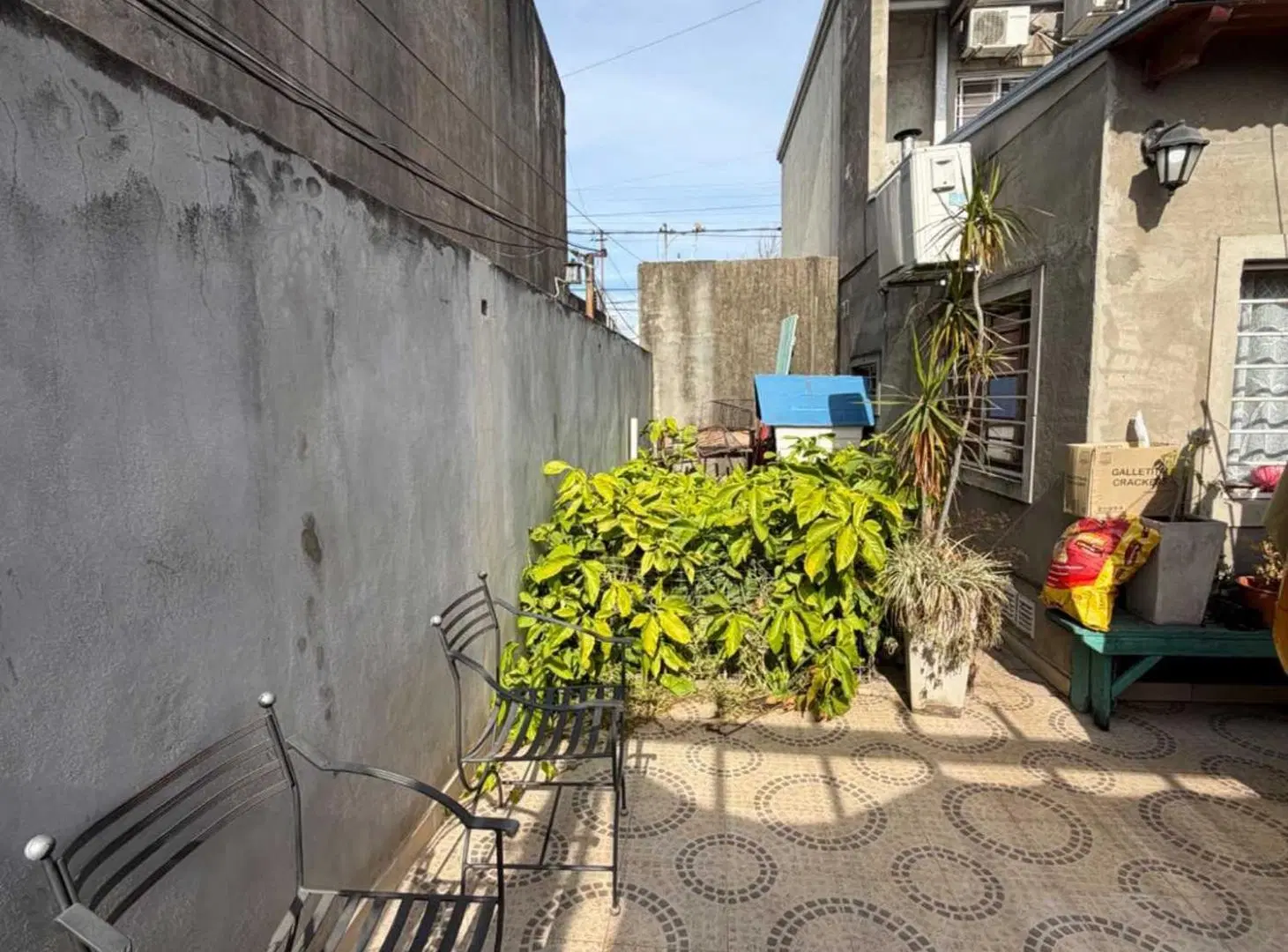 CASA EN VENTA CON LOCAL EN SANTO TOMÉ! 5