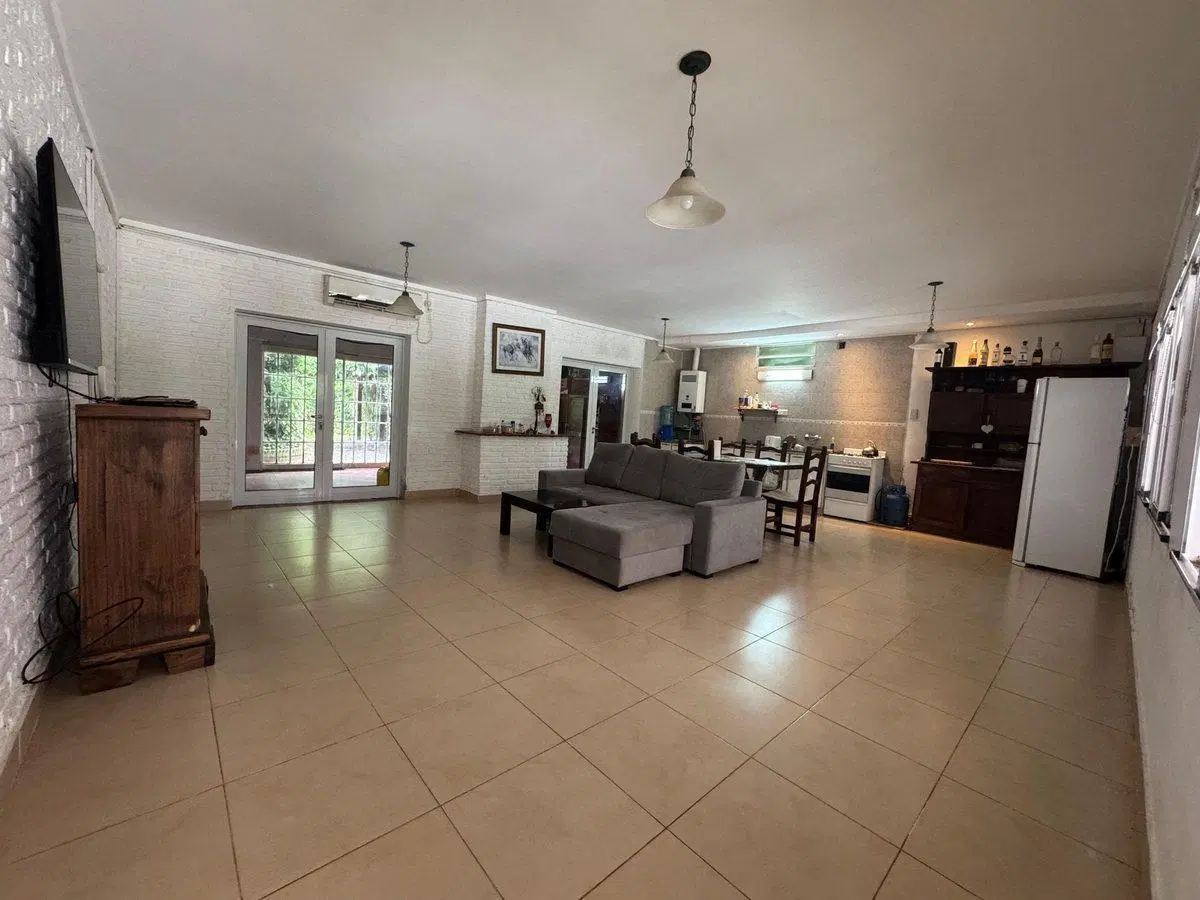 SE VENDE HERMOSA CASA QUINTA EN RINCON 2