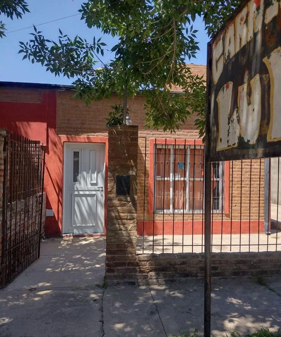 CASA Y LOCAL (OPRTUNIDAD)  EN VENTA,  SANTO TOME 3