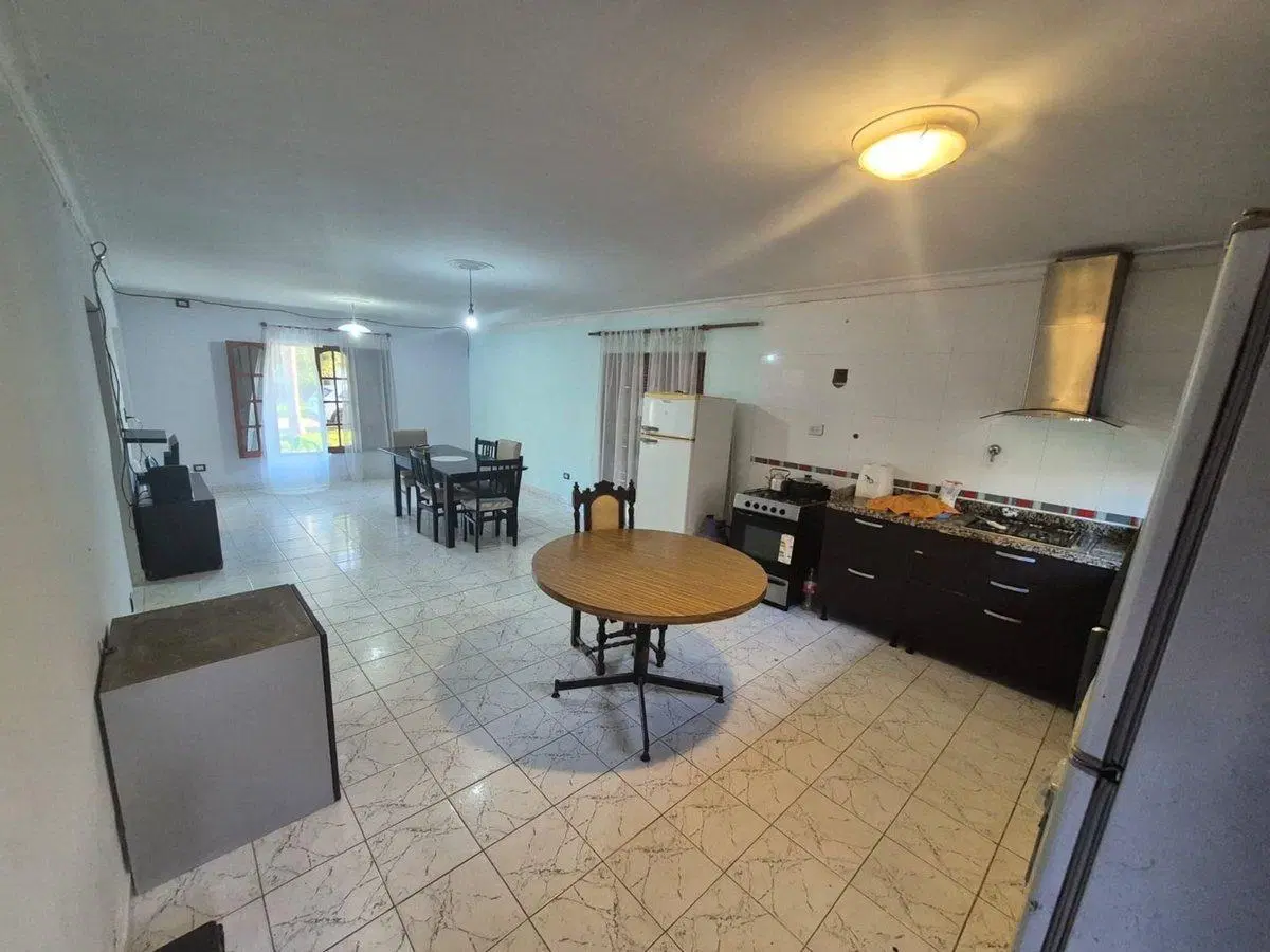 CASA DE 4 DORMITORIOS EN VENTA EN SANTO TOME 2