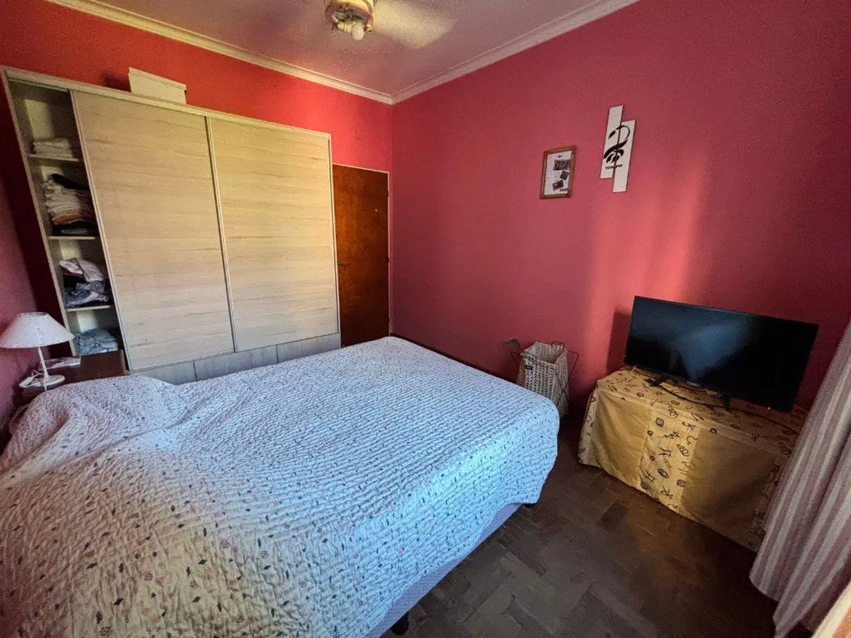 VENTA casa de 3 dormitorios con patio- Santo Tome 5