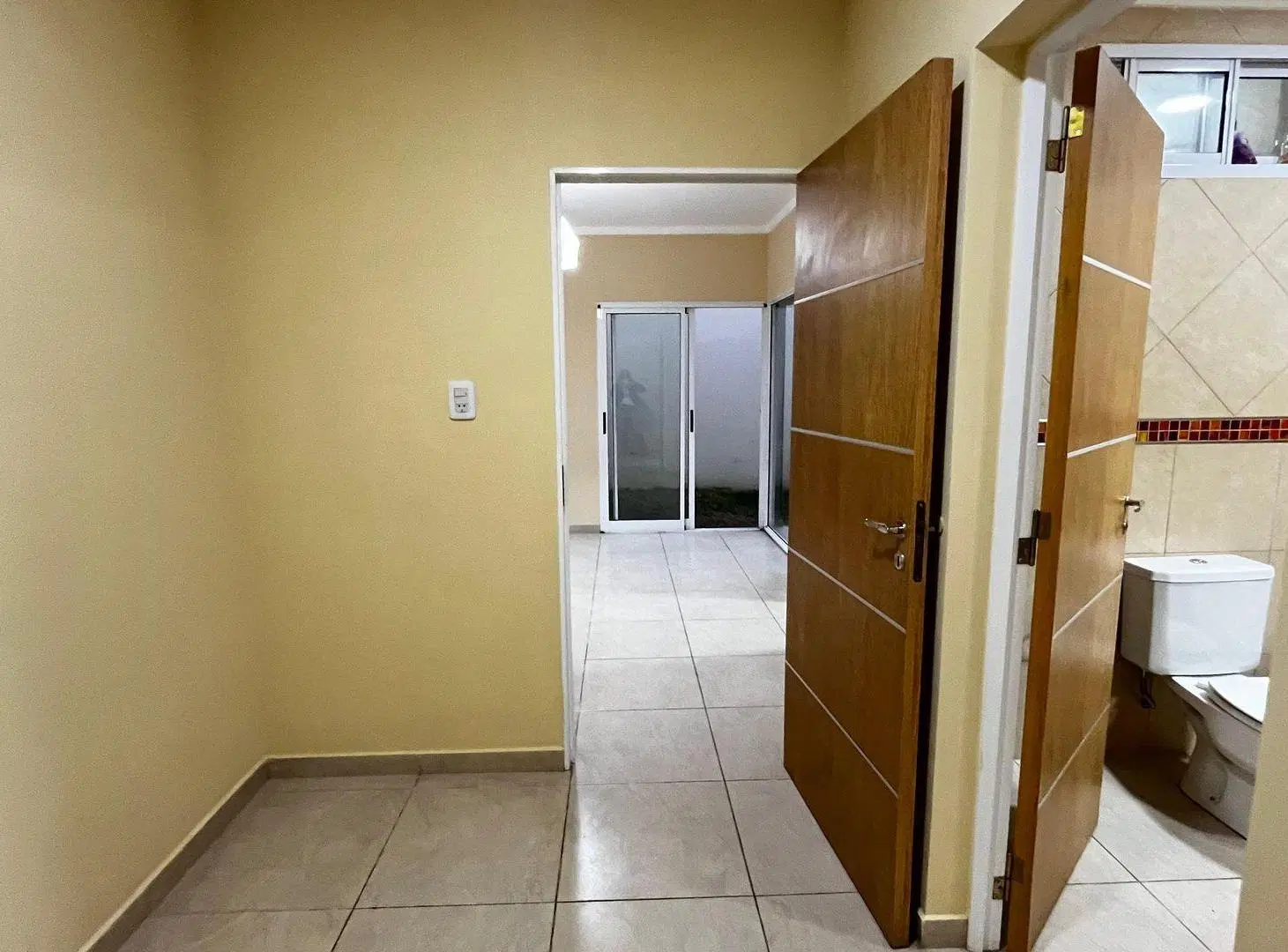 CASA MODERNA EN VENTA EN SAN JERONIMO NORTE 5