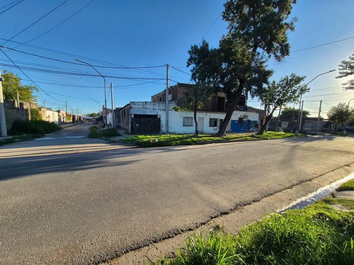Casa a  refaccionar en venta en Santa Fe 4