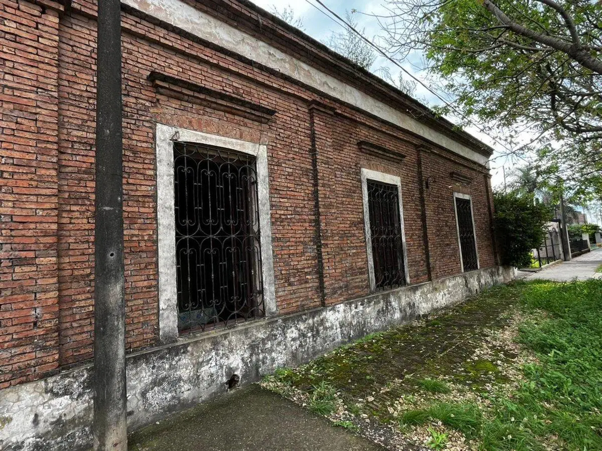 PROPIEDAD HISTORICA A REFACCIONAR, LOPEZ, SANTA FE 3