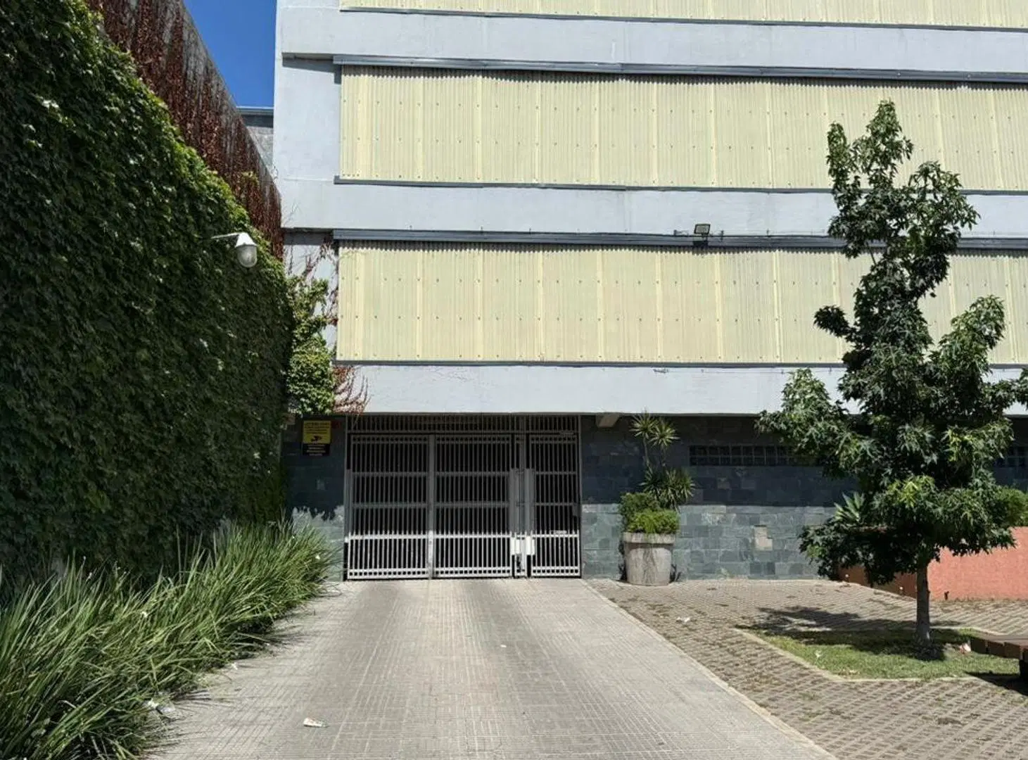 VENTA COCHERA CUBIERTA EDIFICIO SAN JERONIMO 56/57 6