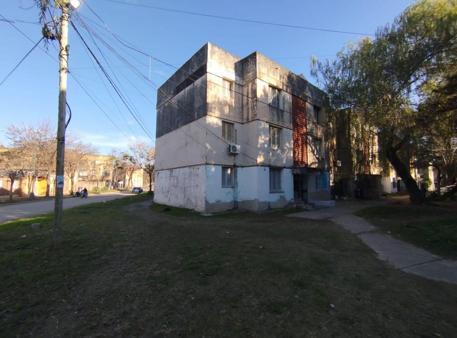 ALQUILER DE DPTO DE DOS HABITACIONES FLORES 1