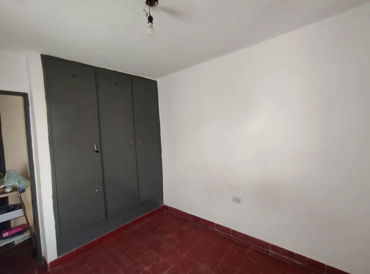 ALQUILER DE DPTO DE DOS HABITACIONES FLORES 1 2