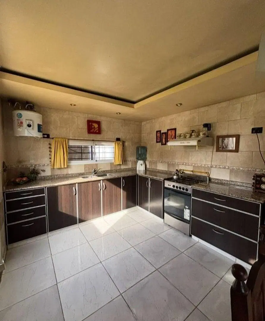 SE VENDE CASA EN SANTA TOMÉ CON PILETA 2