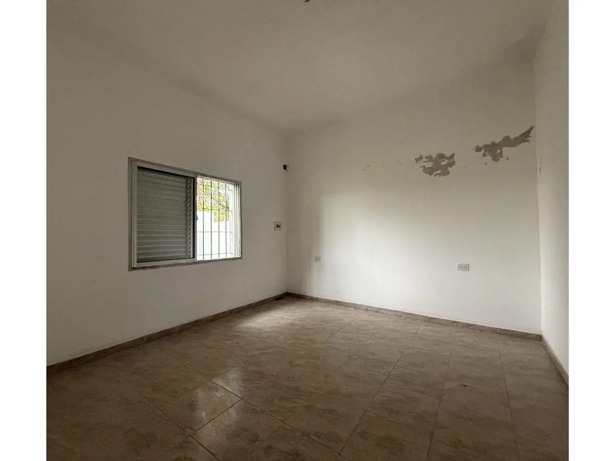 Se VENDE casa de 2 dormitorios en Santo Tomé 5