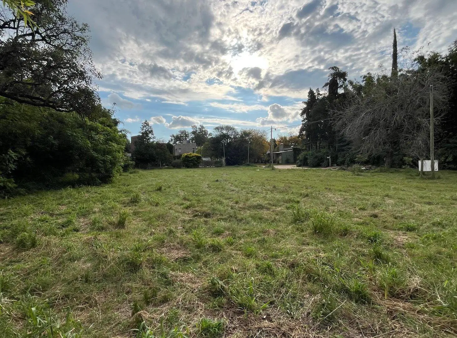 SE VENDE LOTE A 20M DE LA RUTA 1 5