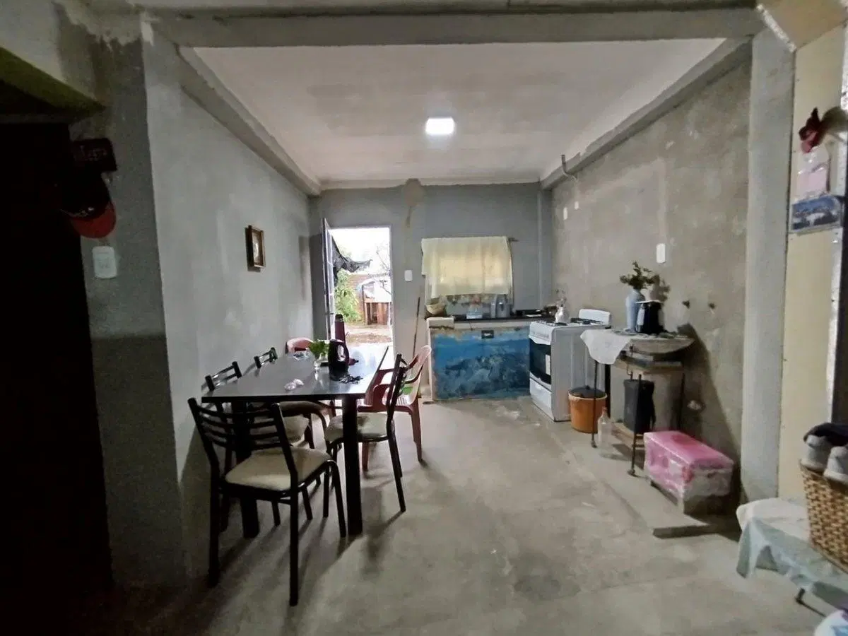 CASA 4 DORMITORIOS Y PATIO EN SANTO TOME 3
