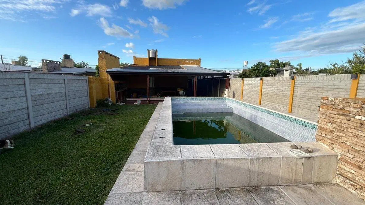 HERMOSA CASA EN VENTA A 1 CUADRA DE LA COSTA 8