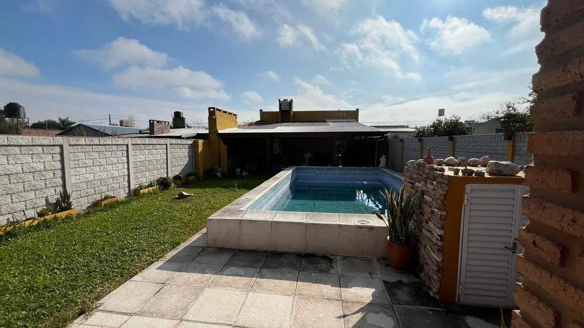 HERMOSA CASA EN VENTA A 1 CUADRA DE LA COSTA 4