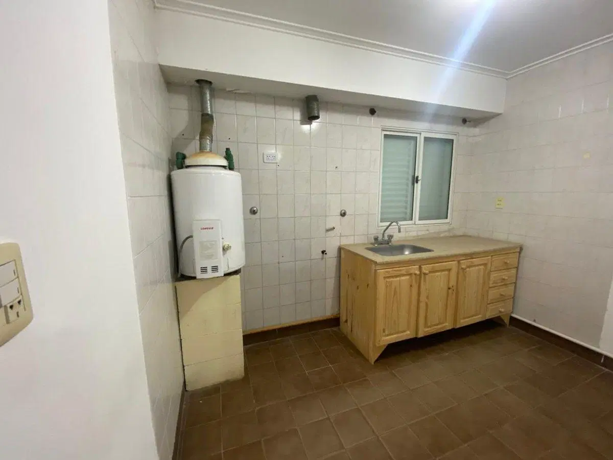Casa céntrica en Venta. San Carlos Centro 4