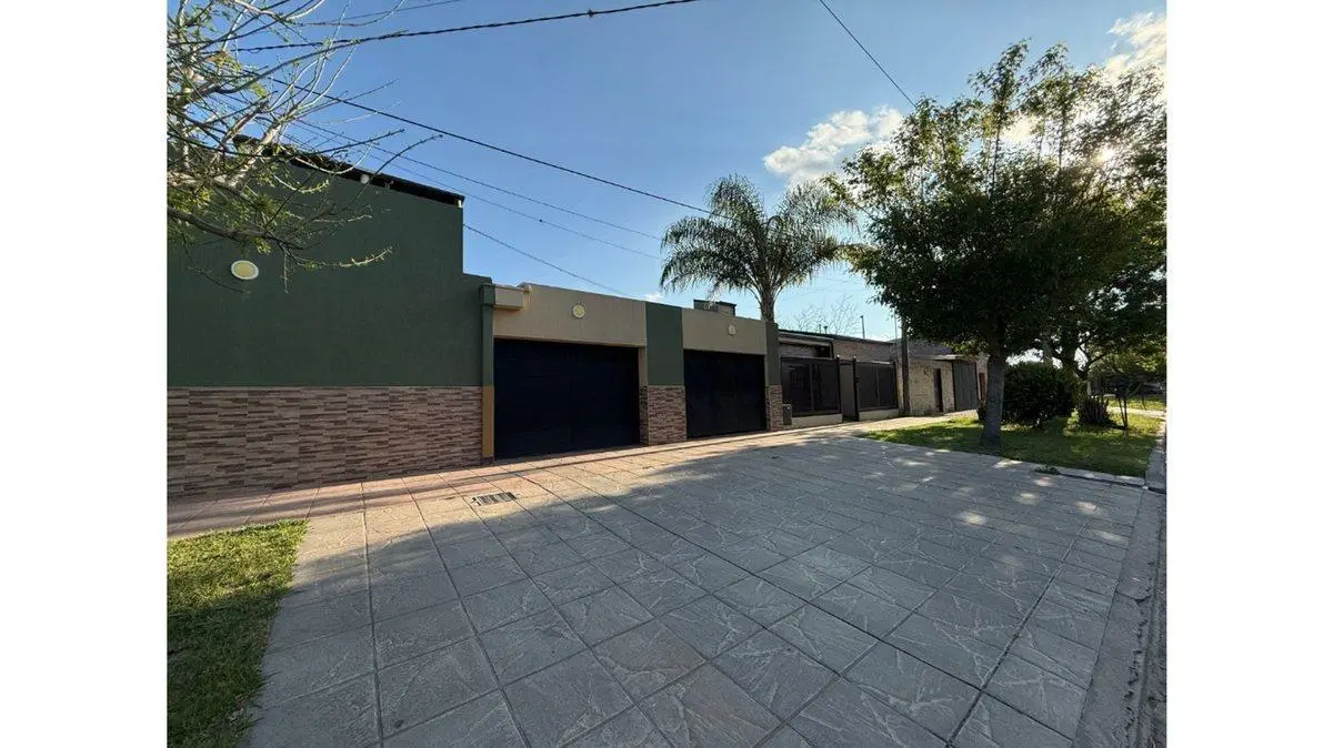 SE VENDE CASA DE CATEGORIA EN SANTO TOMÉ 3