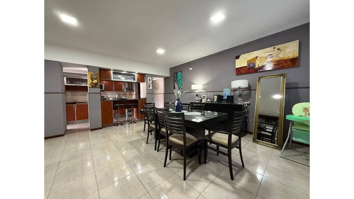 SE VENDE CASA DE CATEGORIA EN SANTO TOMÉ 2